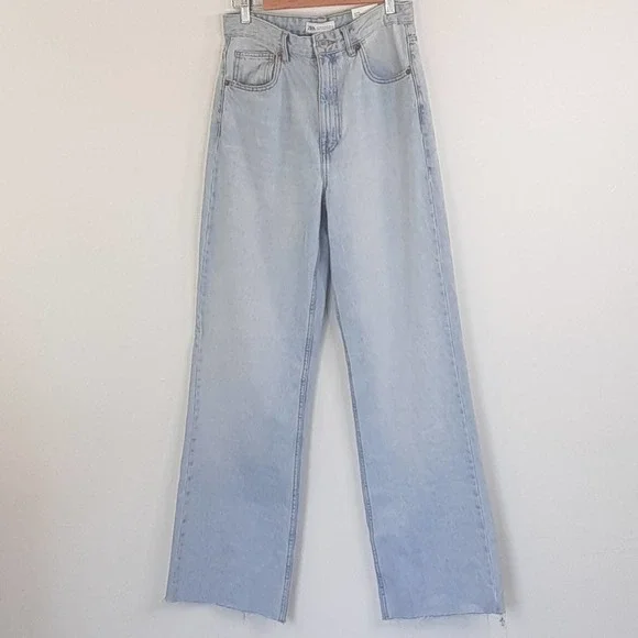 ZARA Wide Leg Light Wash Jeans - Picture 6 of 6